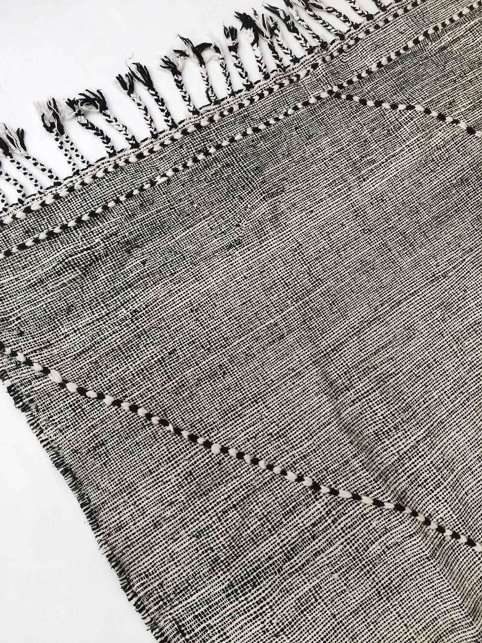 Miniature : Kilim berbère marocain zanafi noir et blanc 2,89x1,80m