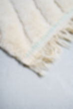 Miniatur: Ecru Beni Ouarain Berberteppich mit gravierten Motiven, 2,44 x 1,60 m