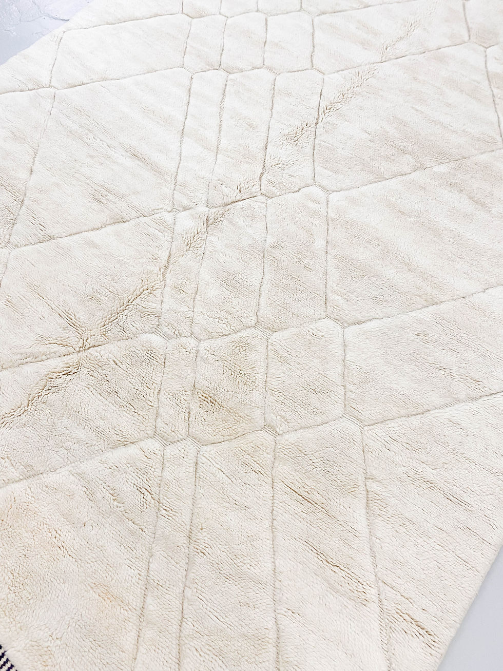 Miniature : Tapis berbère M'rirt écru uni à motifs gravés 3,03x2,45m