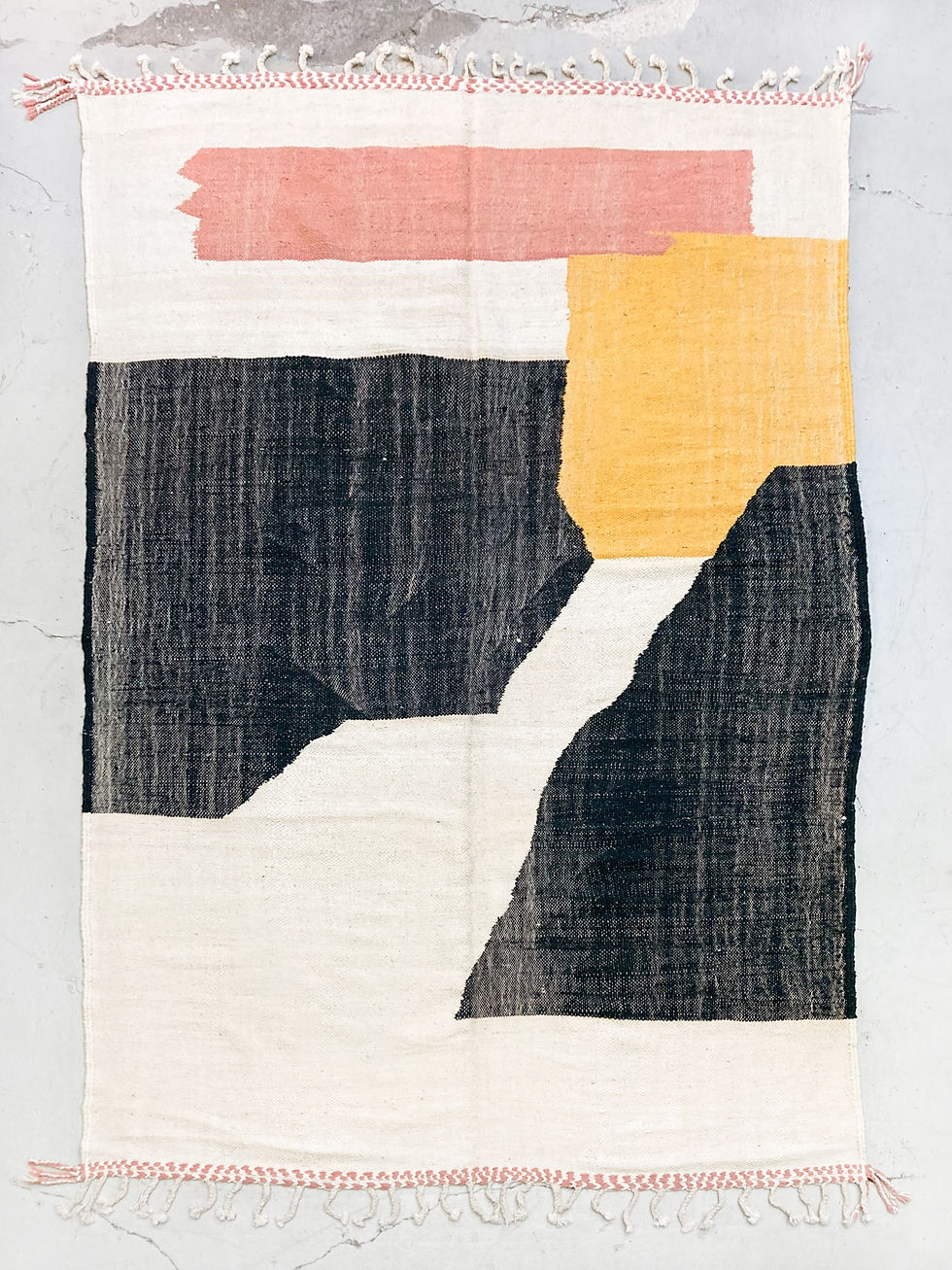 Miniature : Kilim berbère écru à motifs colorés 3,27x2,02m