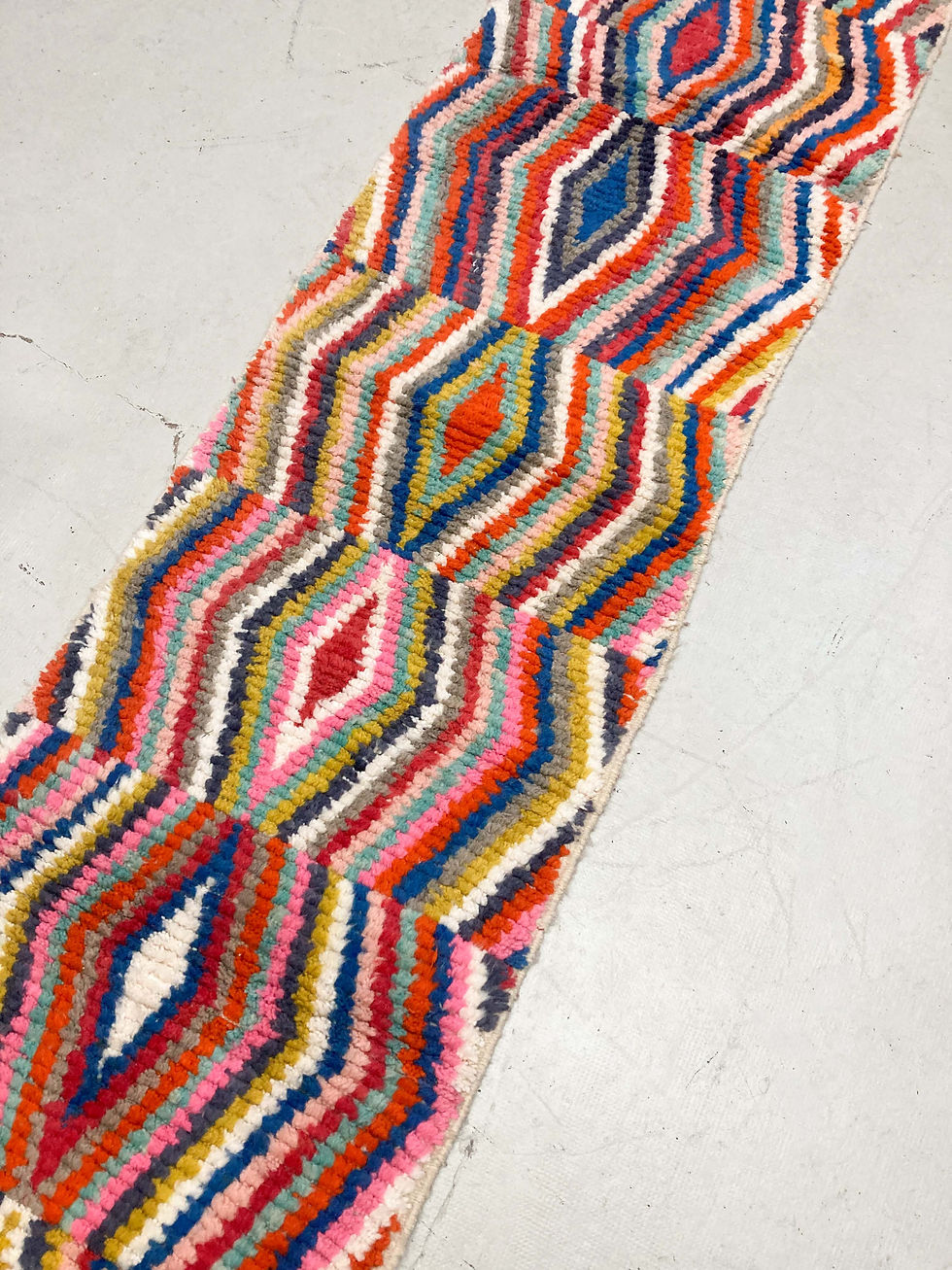 Miniature : Tapis berbère Boujaad couloir à losanges colorés 3,36x0,80m