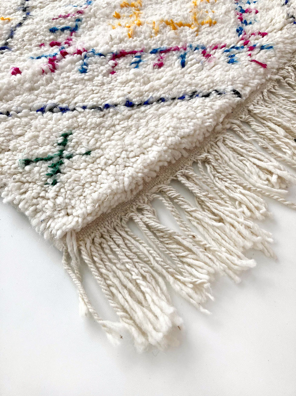 Miniature : Tapis berbère Azilal écru à losanges et motifs colorés 2,67x1,72m
