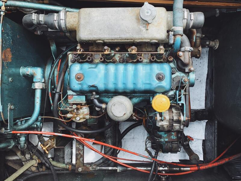River Cruiser - engine