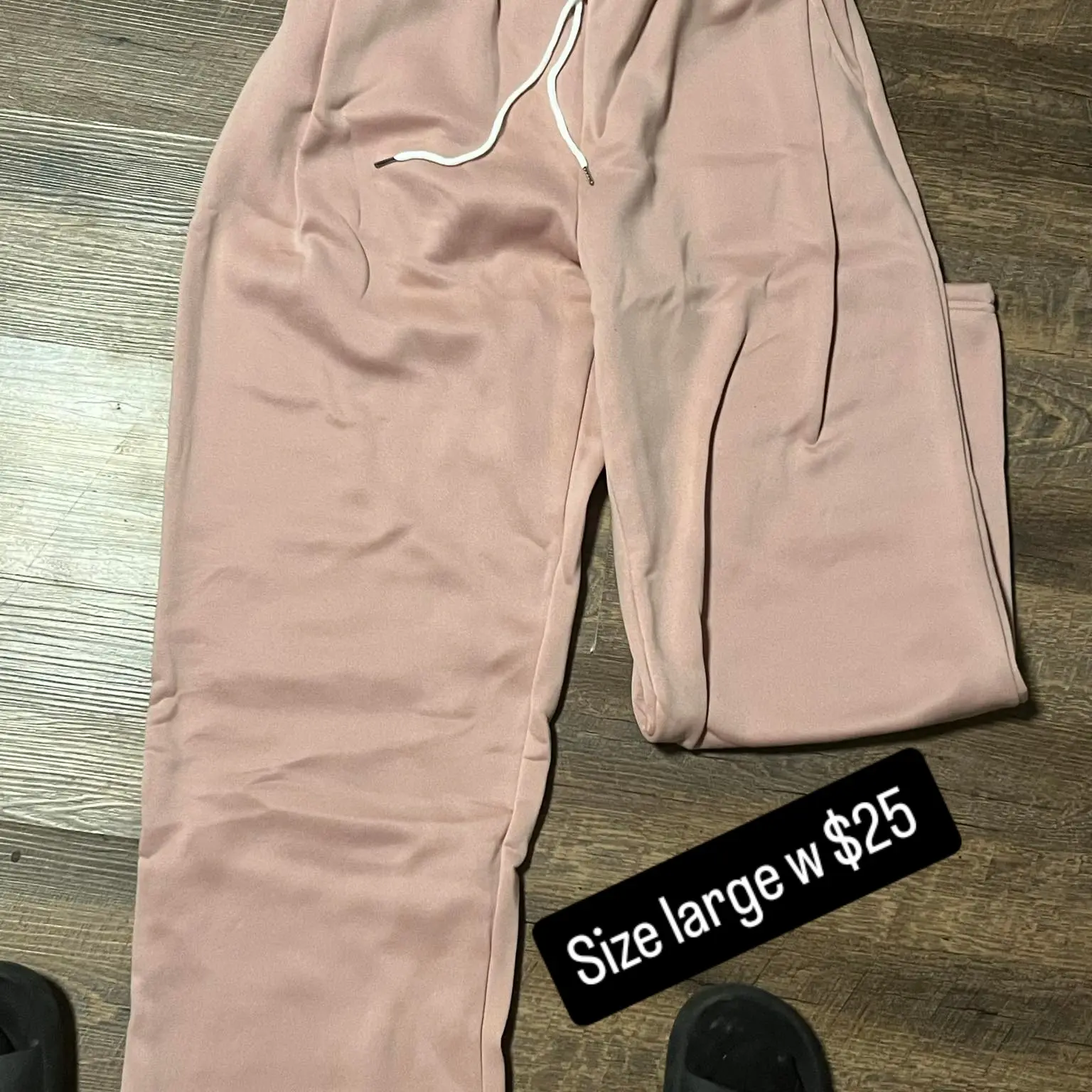 Woman urban pants size large $25