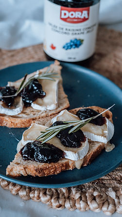 bouchées brie et gelée raisins.jpg