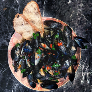 Mediterranean Diet Pan Bagnat, Classic French Tuna Sandwich Recipe