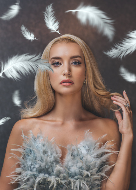 Feathers brought to life with PicDrift