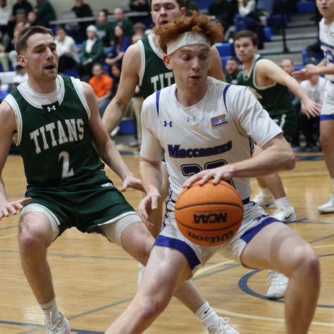 Clock In, Clock Out: Macs Stay Perfect in Skyline