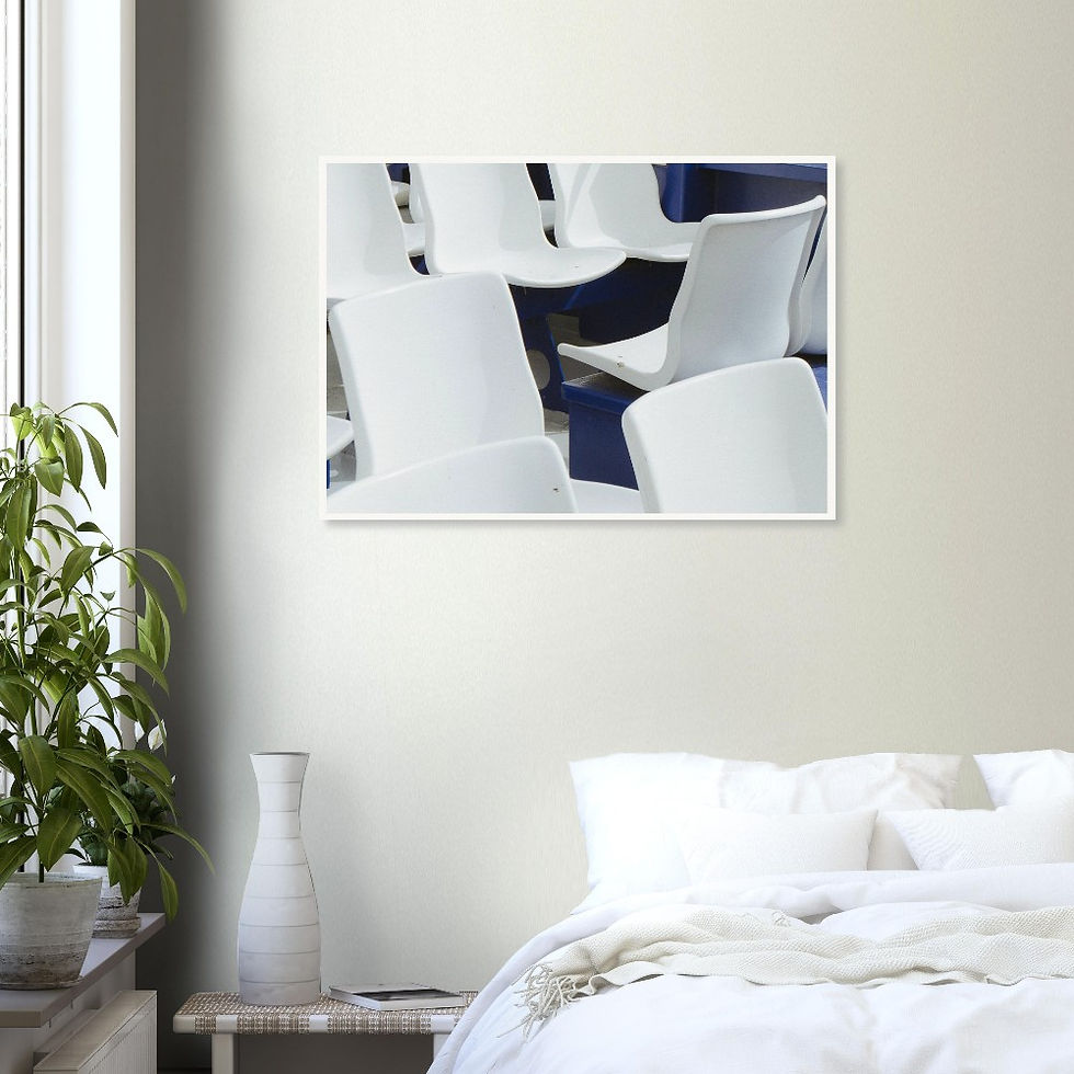 Miniature : white and blue