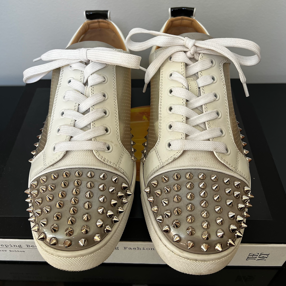 Thumbnail: Christian Louboutin “Junior Spikes”; EU 42
