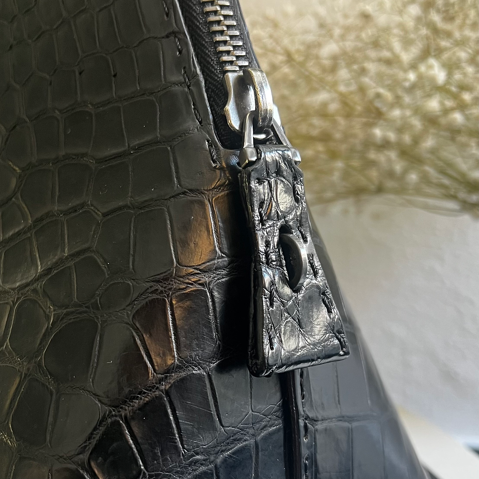 Thumbnail: VBH "Avenue" Crocodile Satchel, 089/300