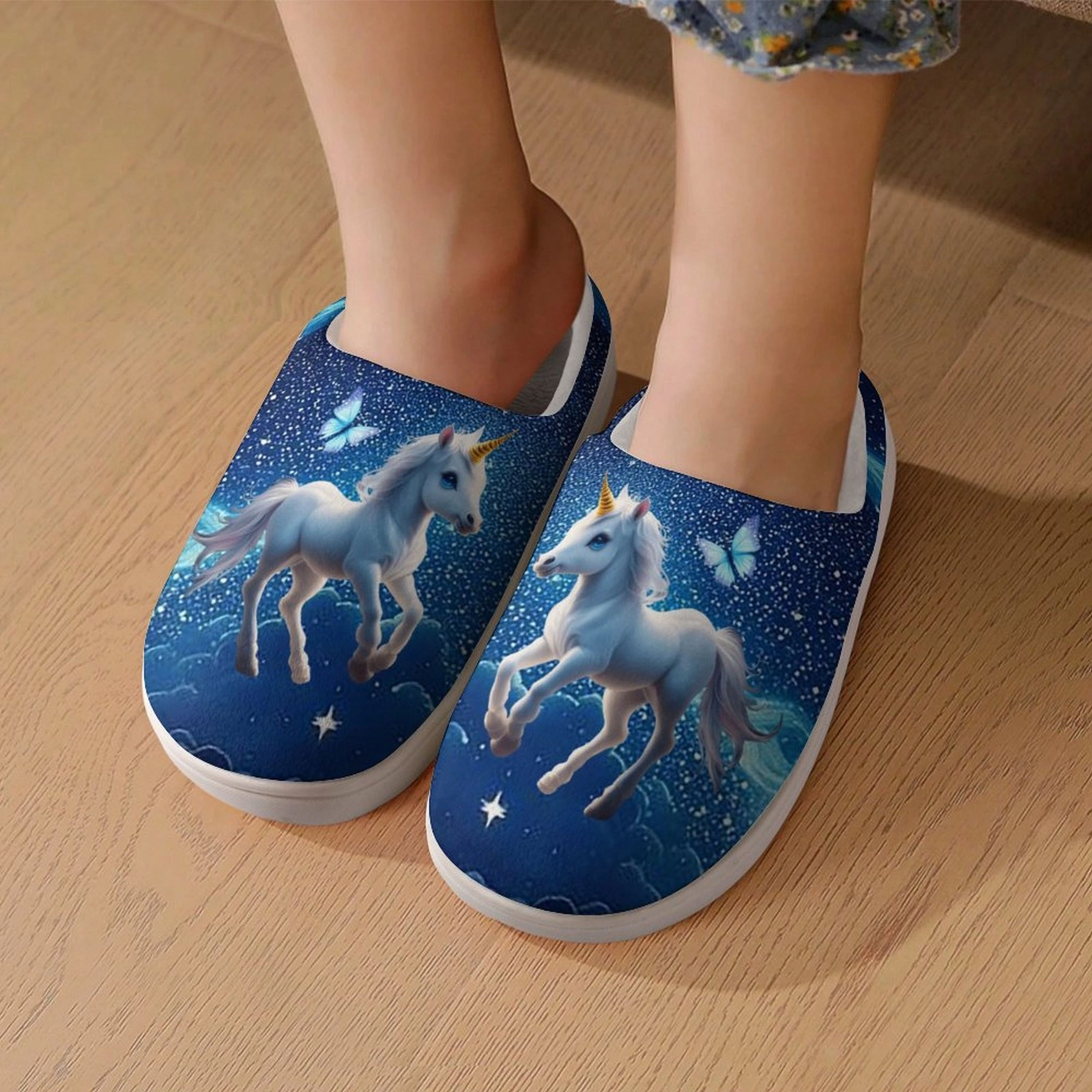 **Little Girl's Baby Unicorn Slippers