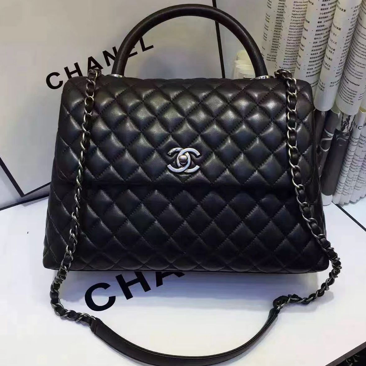 CHANEL Quilted Lambskin Classic Leather Bag