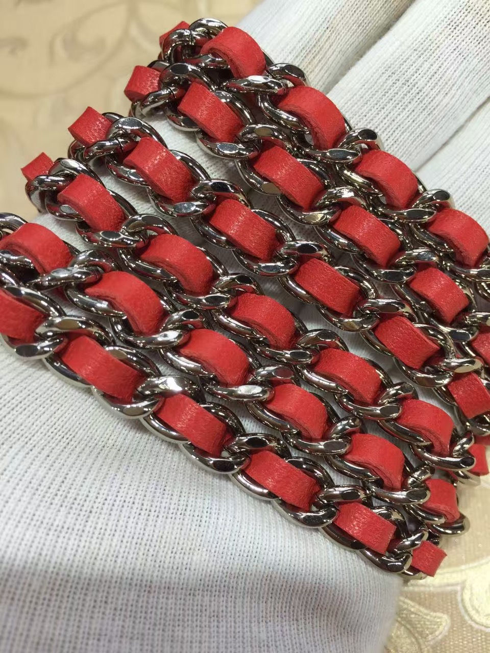 Thumbnail: CHANEL Quilted Lambskin Classic Leather Wallet Bag