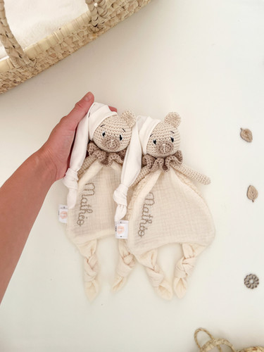 L?�on, mon doudou c?�lin ours personnalisable pour b?�b?� | La Fabrique De Romy