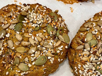 🥑 Bread...If you're a bread lover but want to increase your nutrients and protein, I have an easy recipe for you!