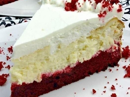 RED VELVET CHEESECAKE
