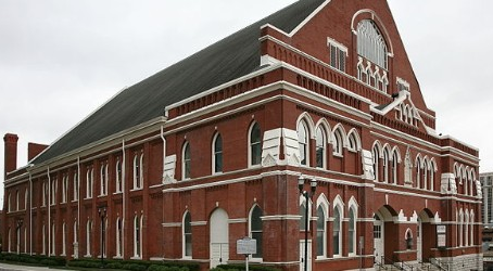 THE "GRAND OLD OPRY"
@ THE OLD RYMAN AUDITORIUM