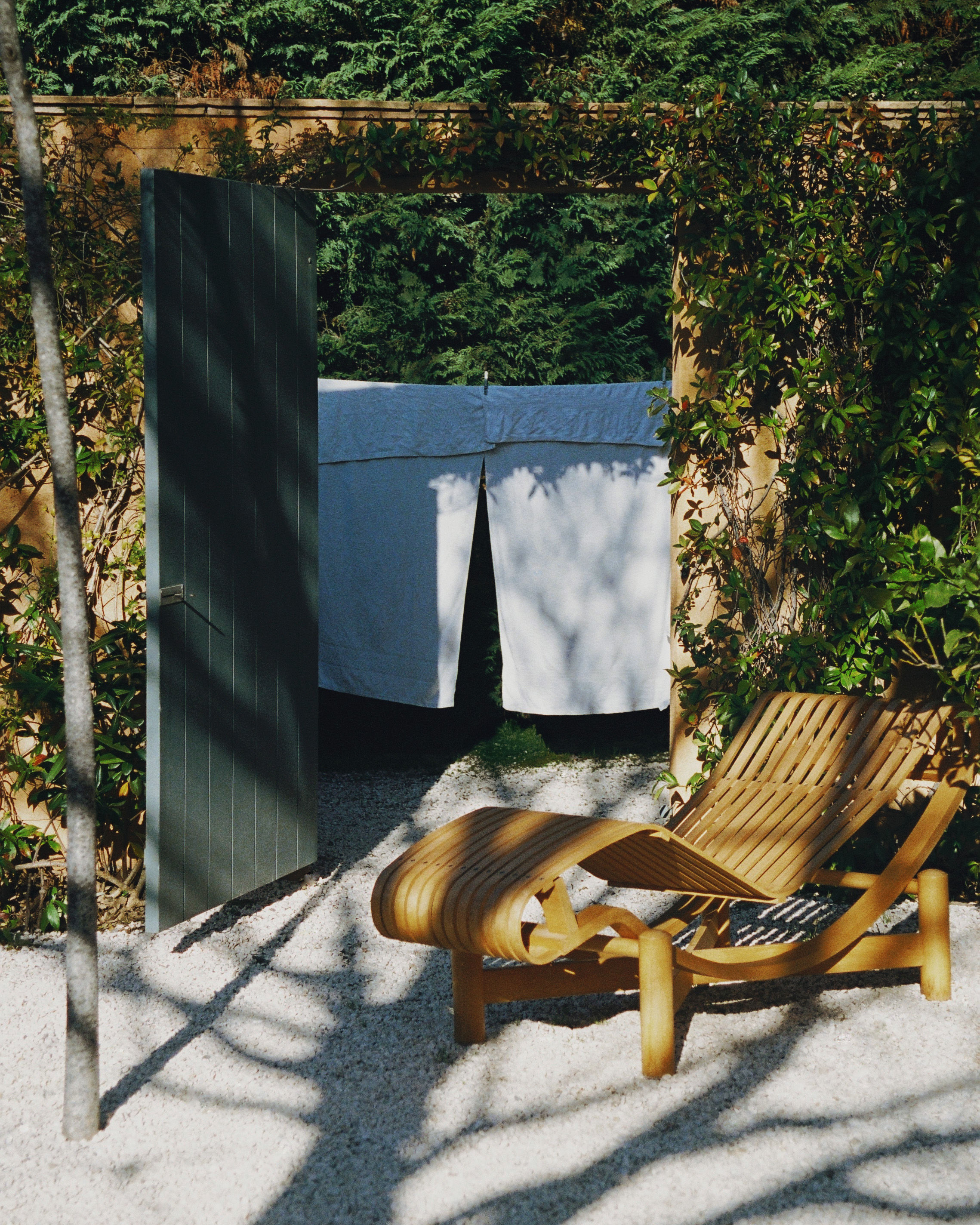 Chaise Tokyo, Charlotte Perriand par Cassina