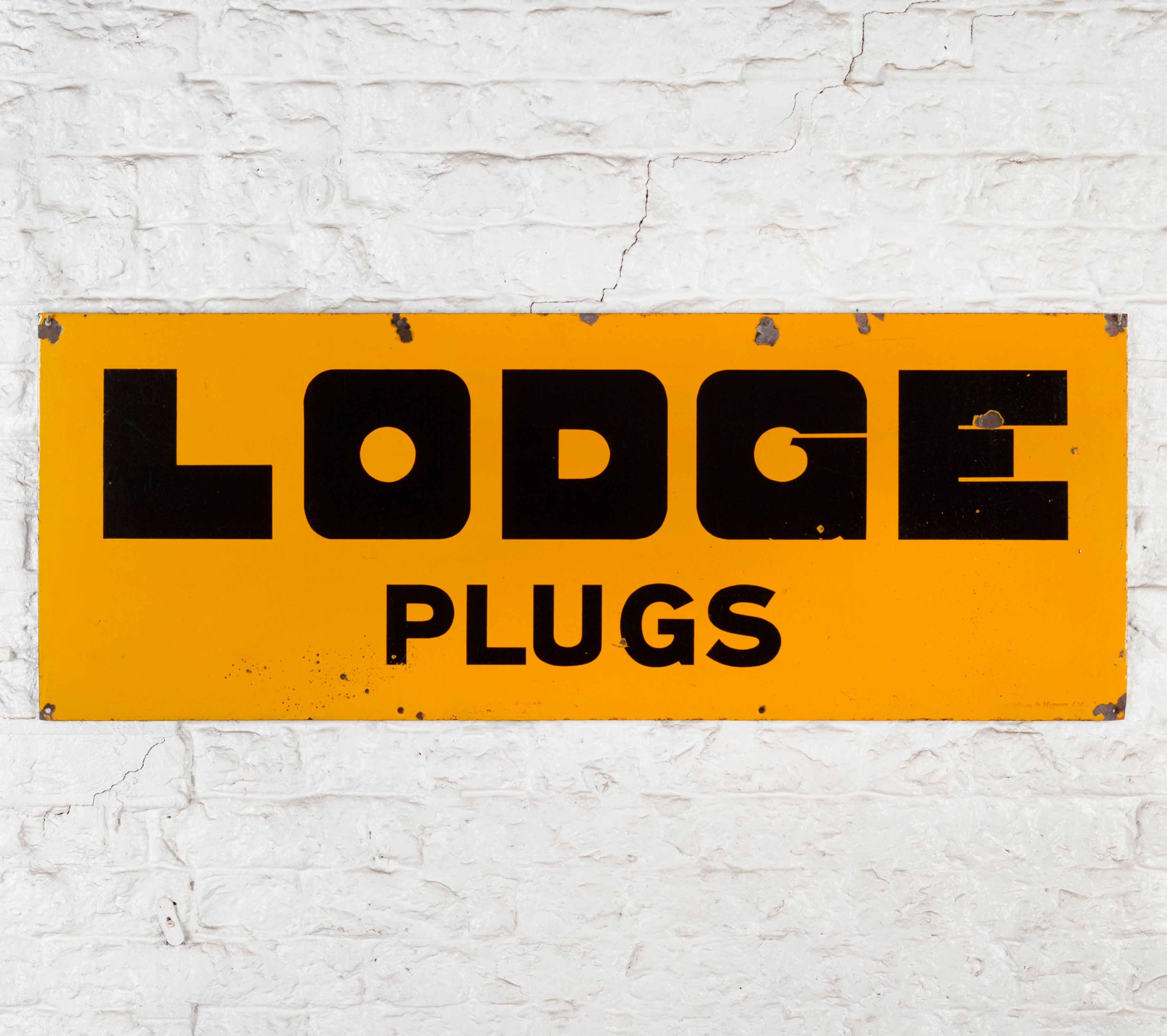 FANTASTIC LODGE PLUGS AUTOMOBILIA ENAMEL SIGN