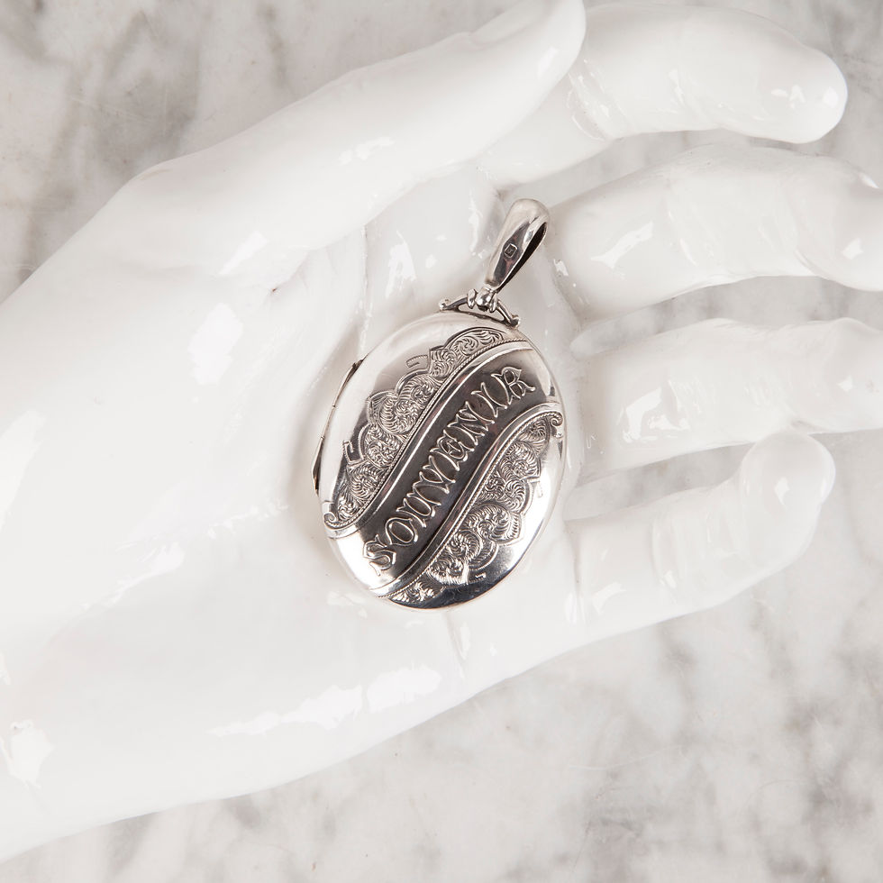 Thumbnail: VICTORIAN SILVER SOUVENIR (MEMORY) LOCKET