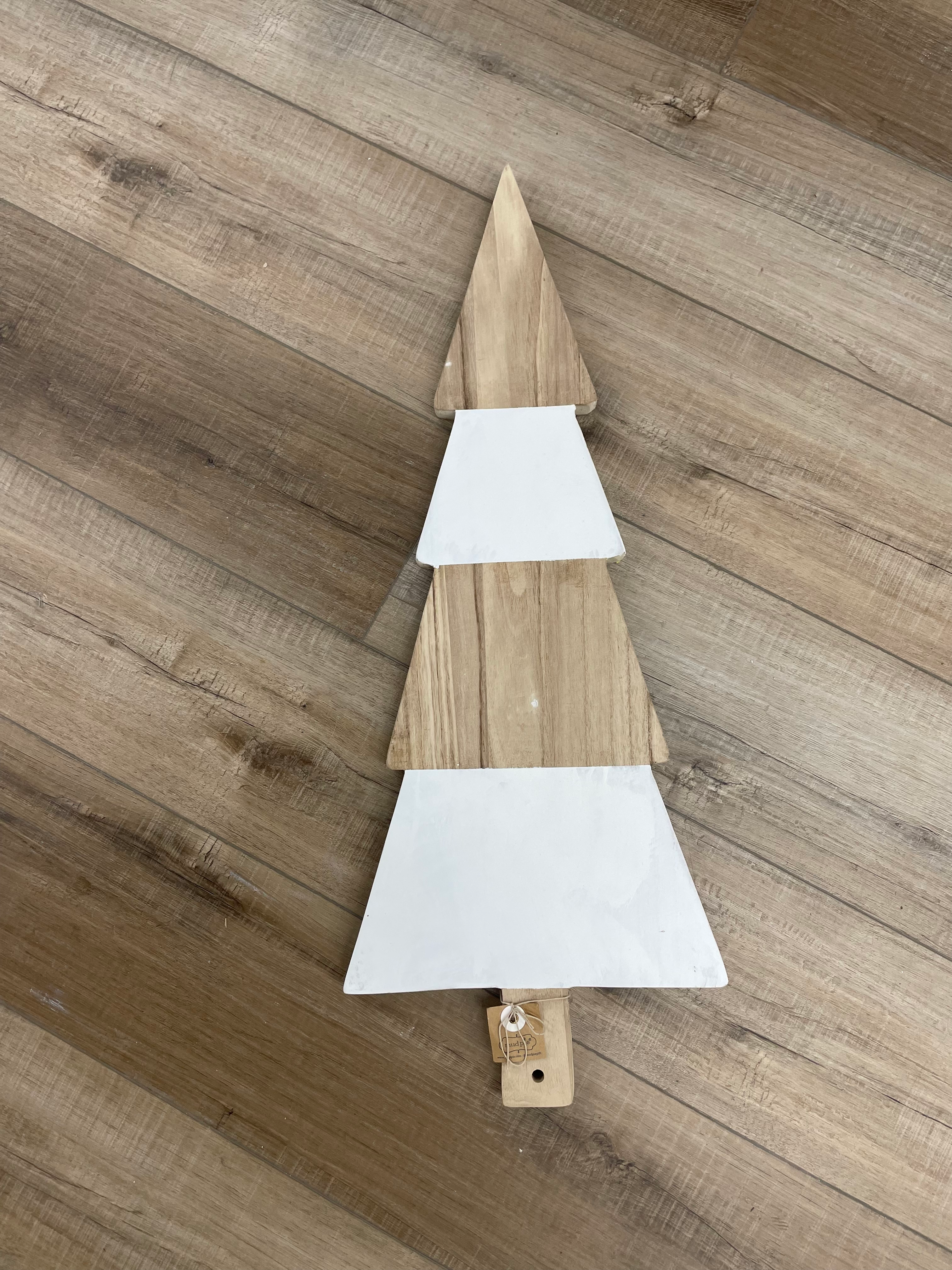 Mud Pie White/Wooden Charcuterie Christmas Tree