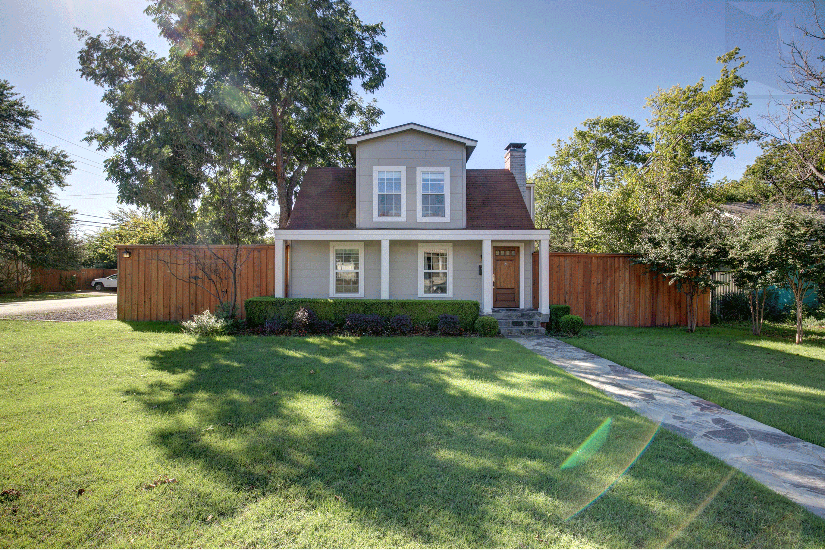 Real Estate perspective correction by EditRhino