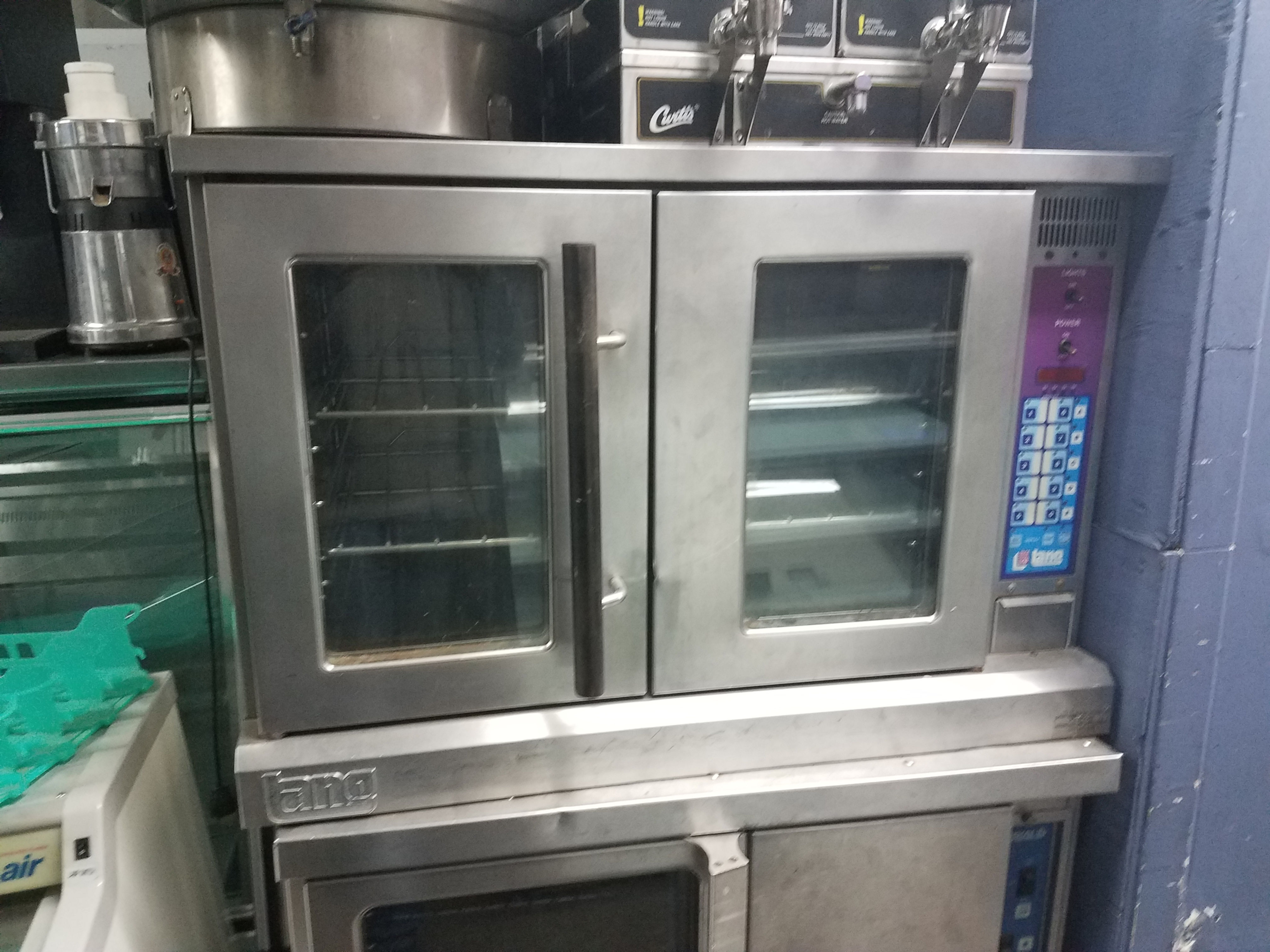 single electric  convection oven 