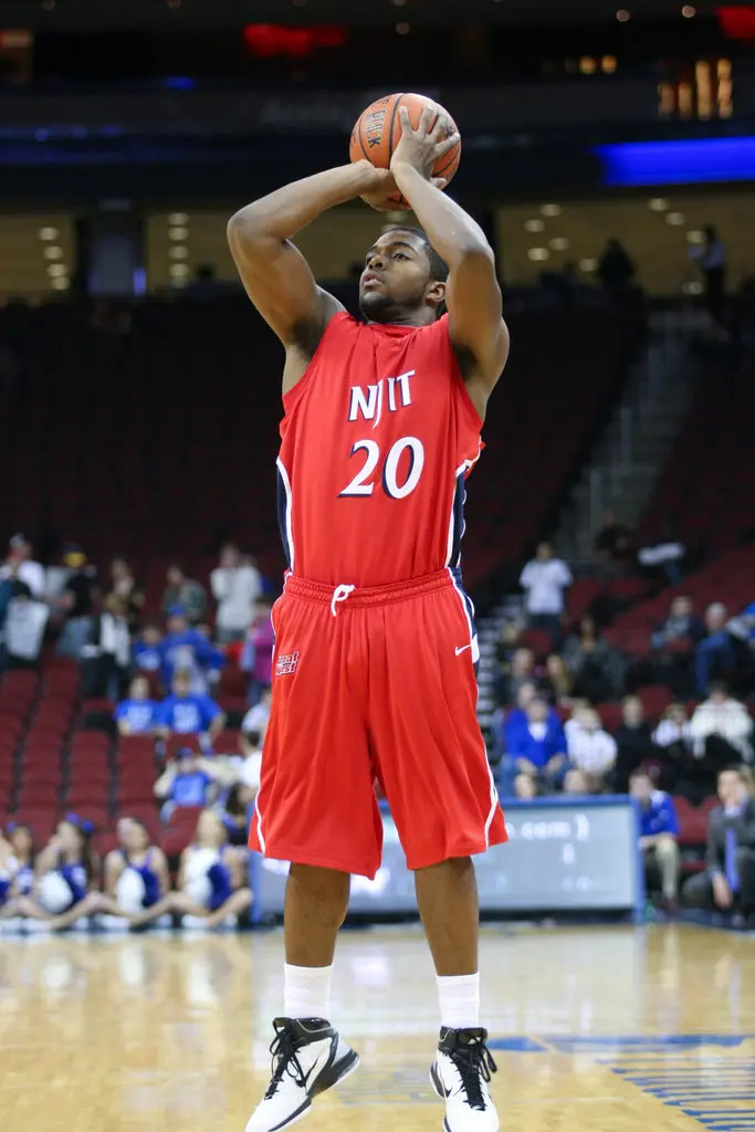 19njit-web1-jumbo.jpg.webp