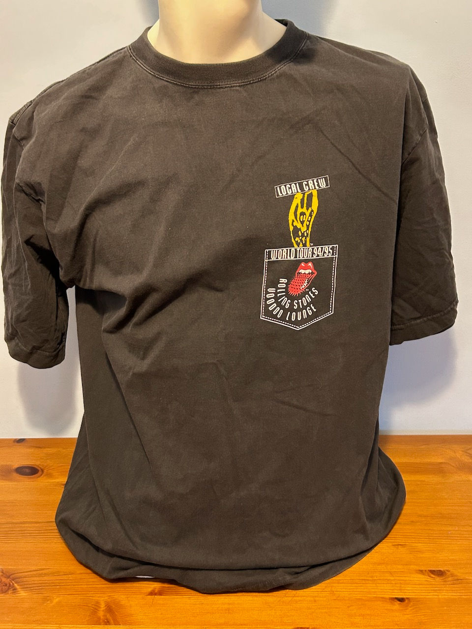 Original Rolling Stones Voodoo Lounge World Tour 94/95 Local Crew Shirt