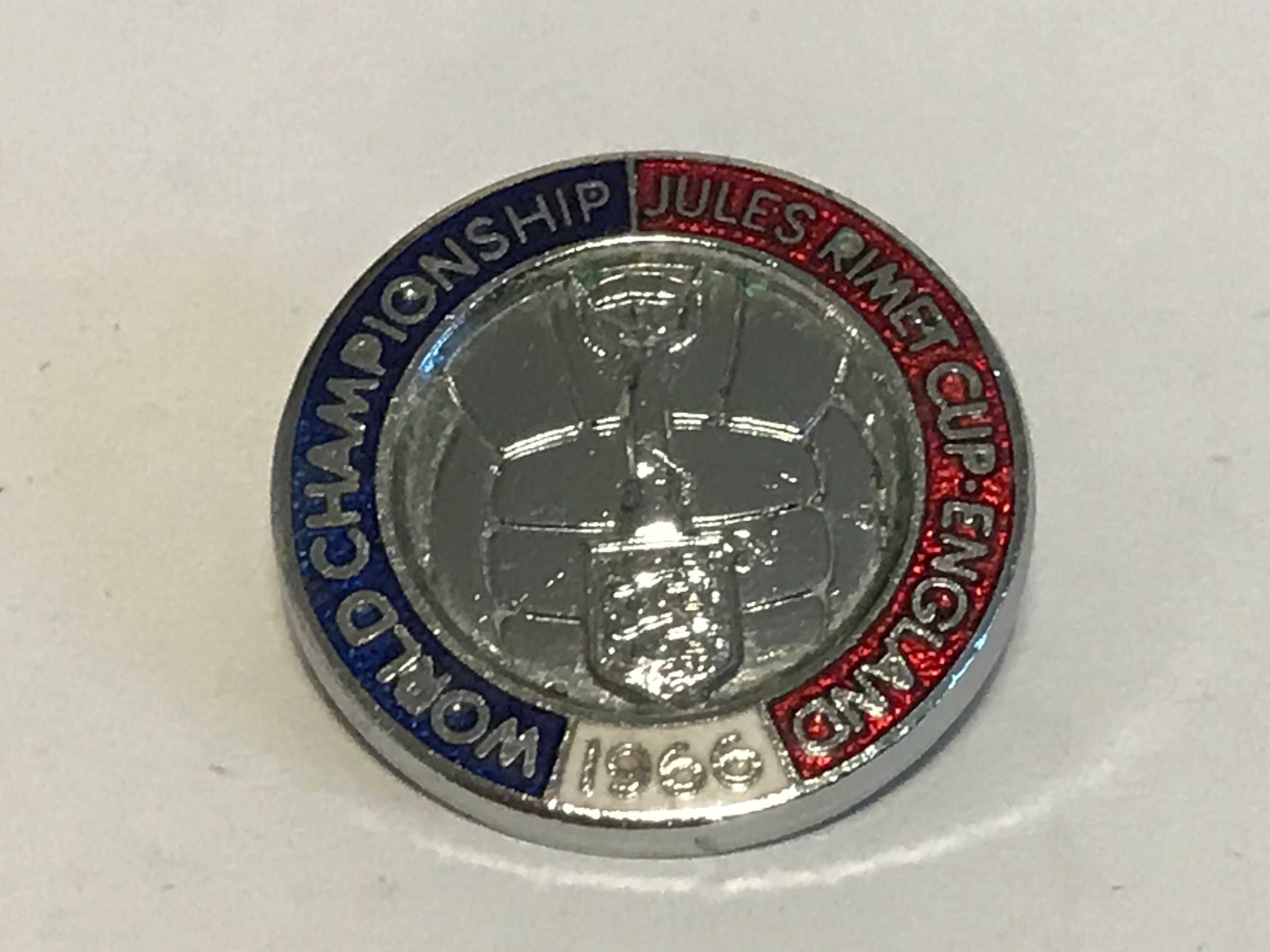 1966 World Championship Jules Rimet Cup England Enamel Badge