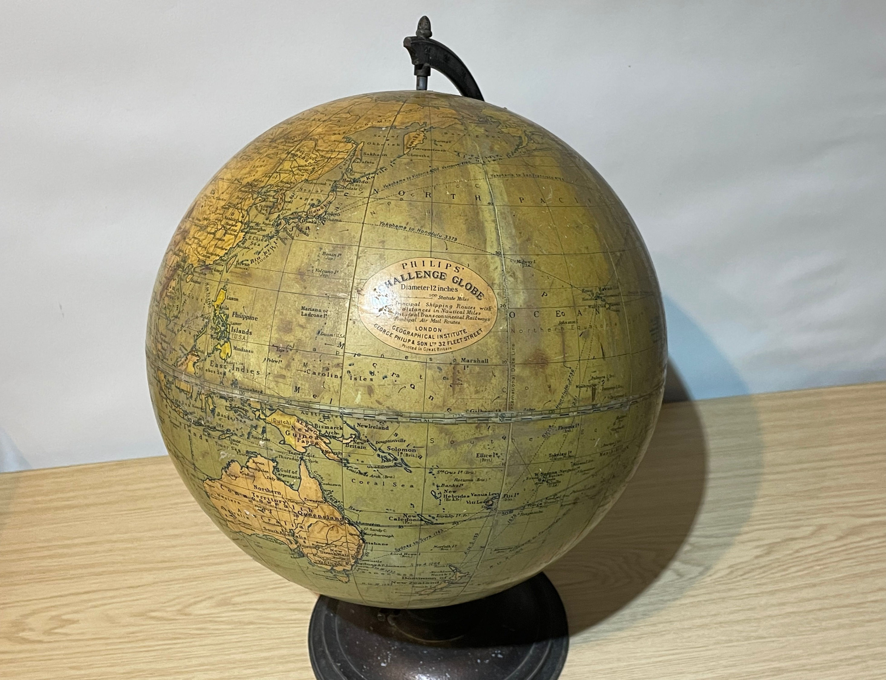 c1930-1935 Philips 12" Challenge Globe