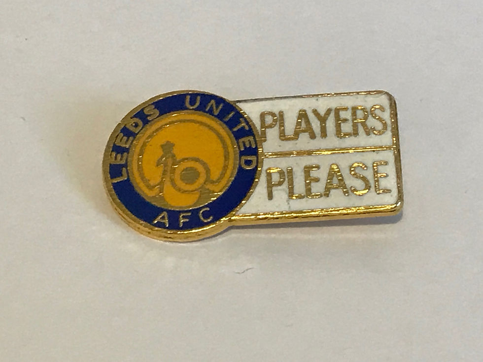 Vintage Leeds United AFC Players Please Enamel Badge Front