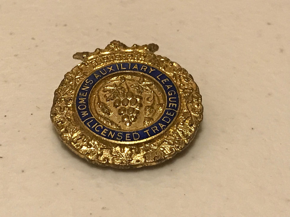 Vintage Women's Auxiliary League (Licensed Trade) Enamel Badge Close
