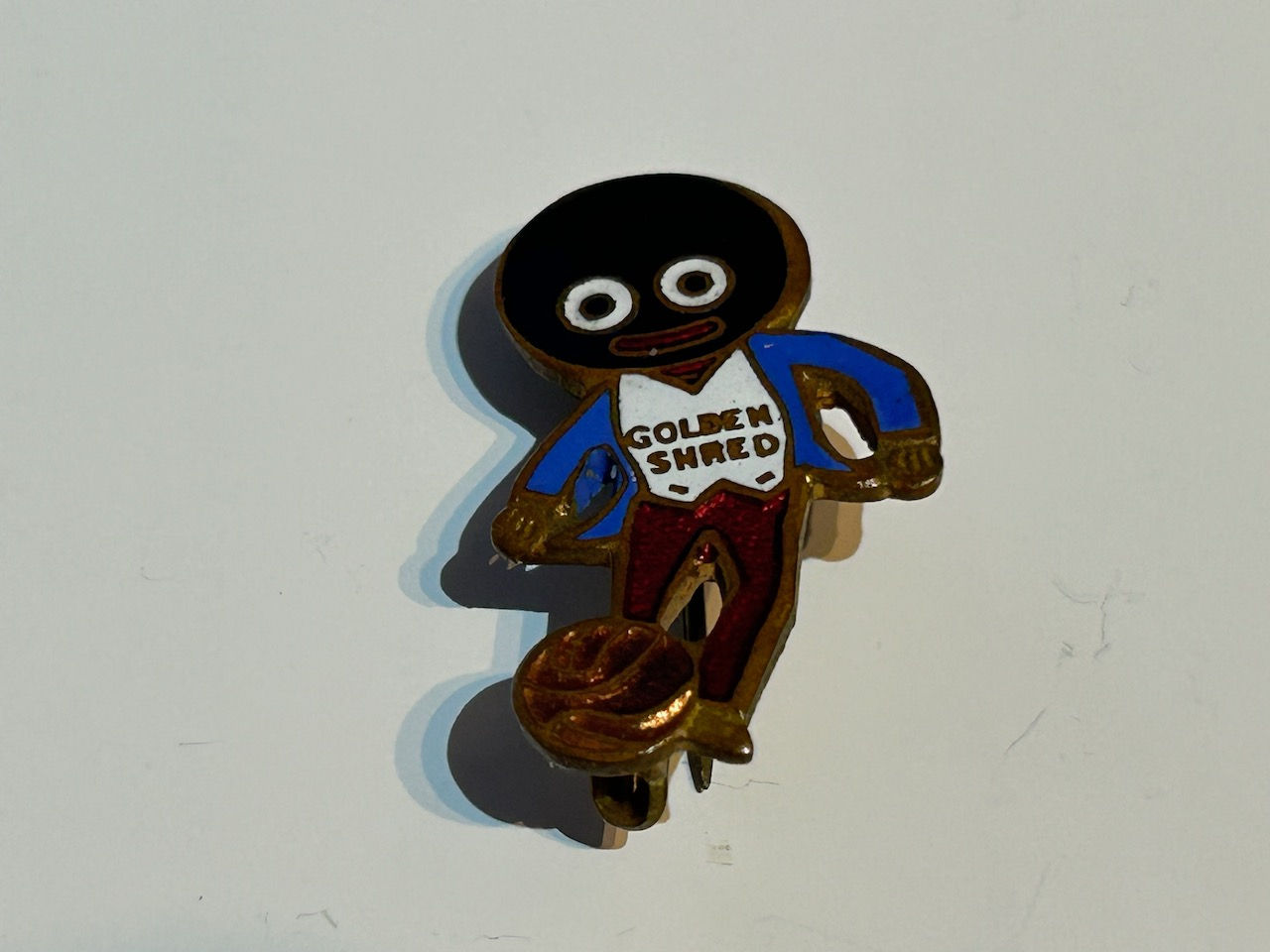 Robertson's Footballer Golly Enamel Badge by Charles Davis