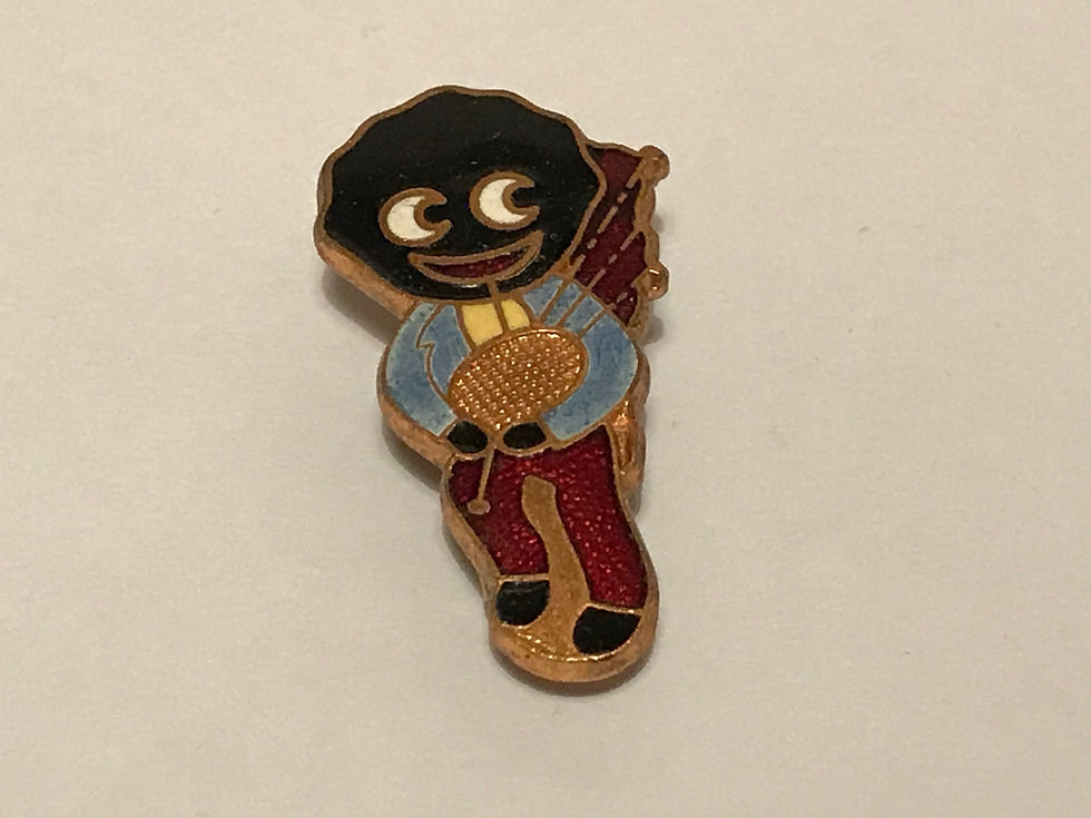 Robertsons Bagpiper Golly Enamel Badge Front