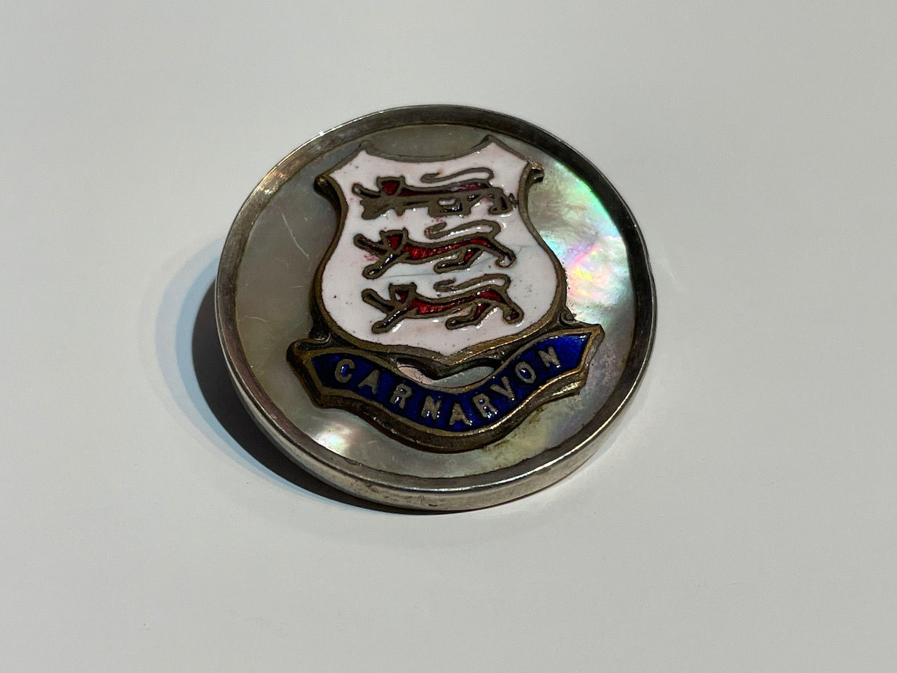 WW1 Era Silver Rim Carnarvon Mother of Pearl & Enamel Sweetheart Style Badge