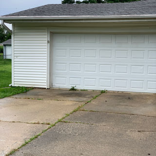 Garage on 8 Edgewood Dr Mount Vernon Illinois