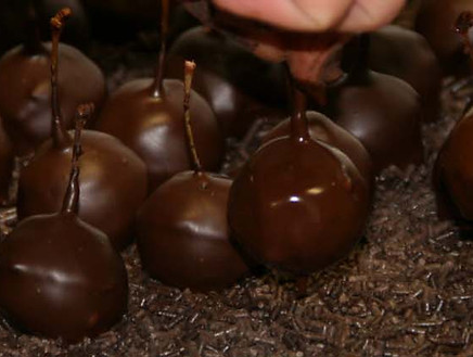 cerise choco3.jpg