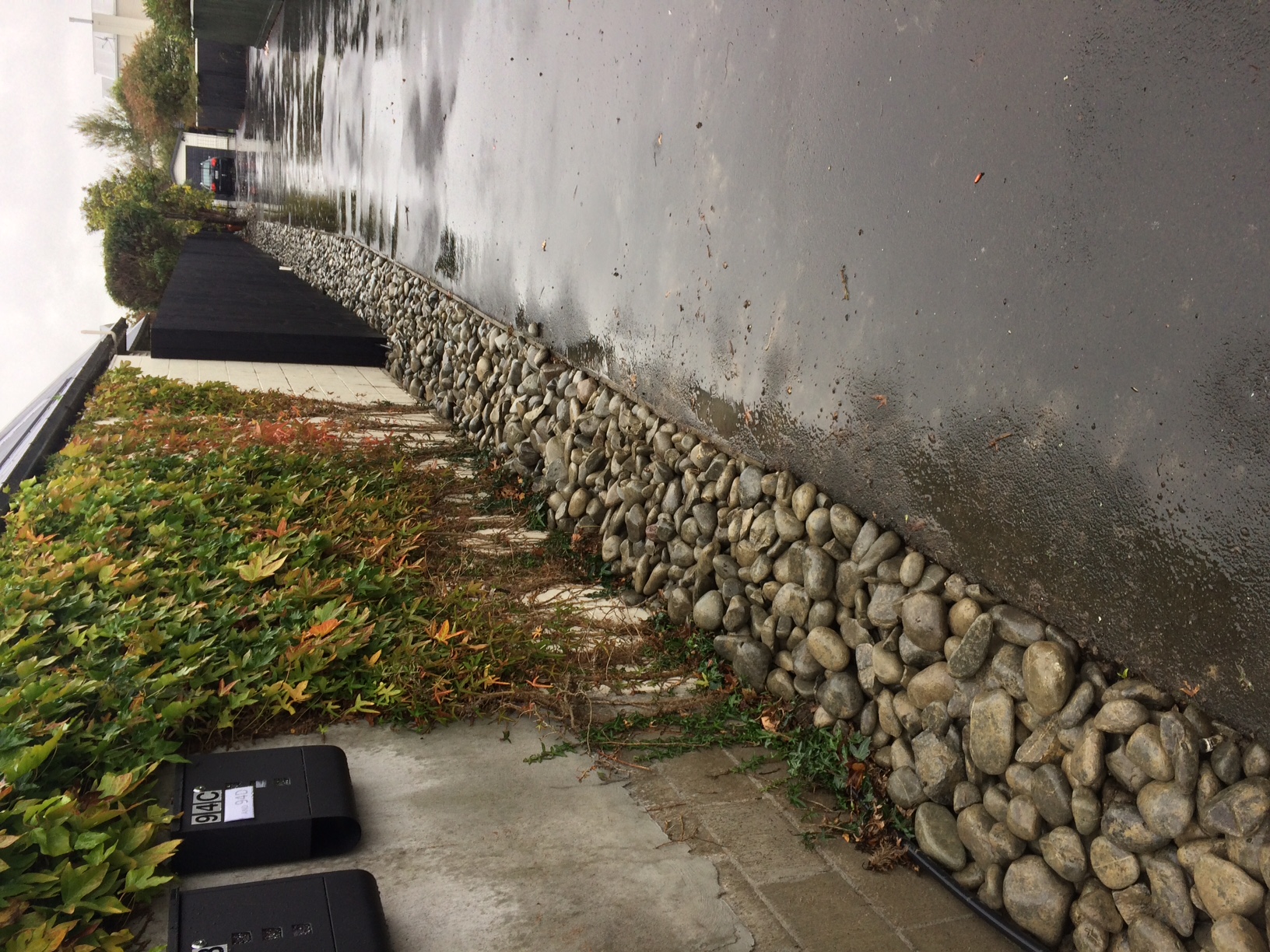 Large Rounds - Drive Way Edge