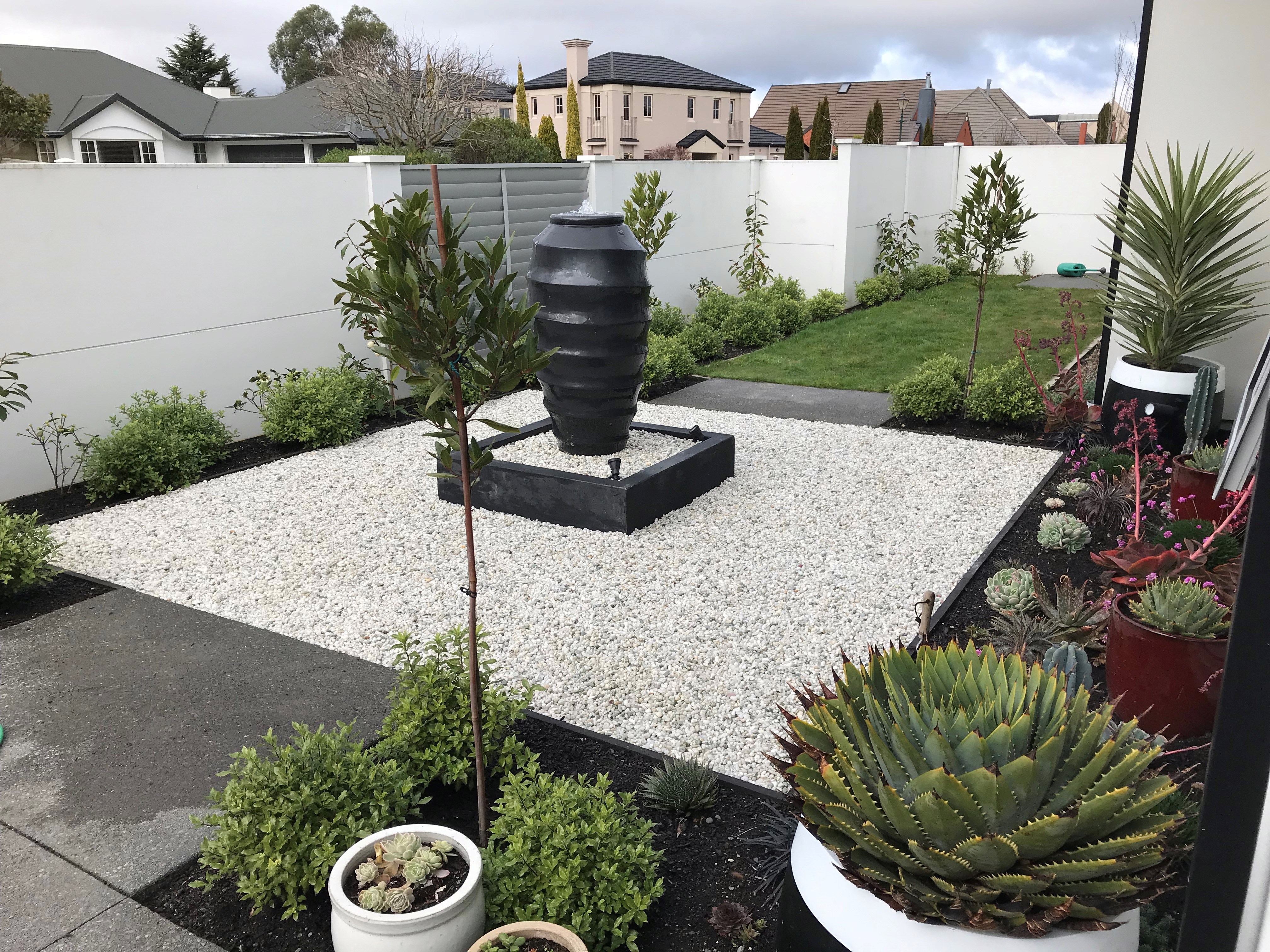 Water Feature - SmartPave Arctic White