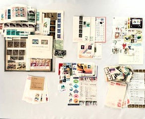 未使用はがきや書き損じはがき、切手などのご寄付をお預かりしました