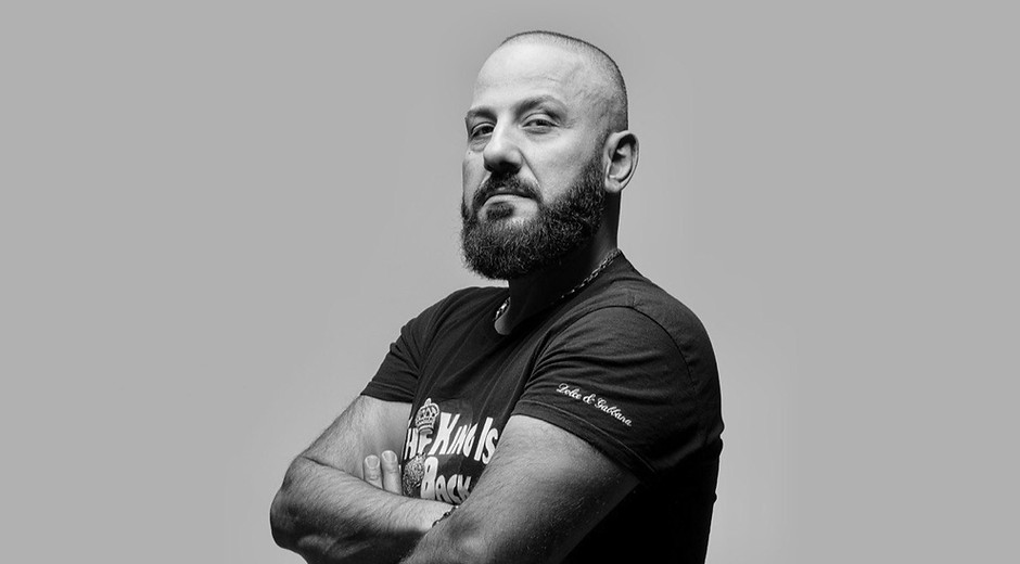 romanmusheghyan_edited.jpg