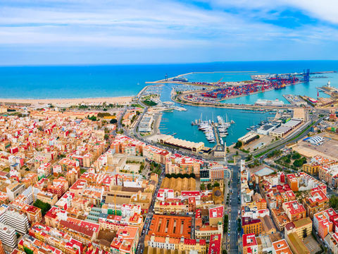Header image of Valencia port related to the blog post: Golden sands and gorgeous neighbourhoods: How to enjoy the best Valencia beach holiday"
