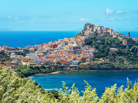 Beautiful view of a village in Sardinia, header image related to the blog post "A 4-Day Journey into Sardinia's Ancient Soul"