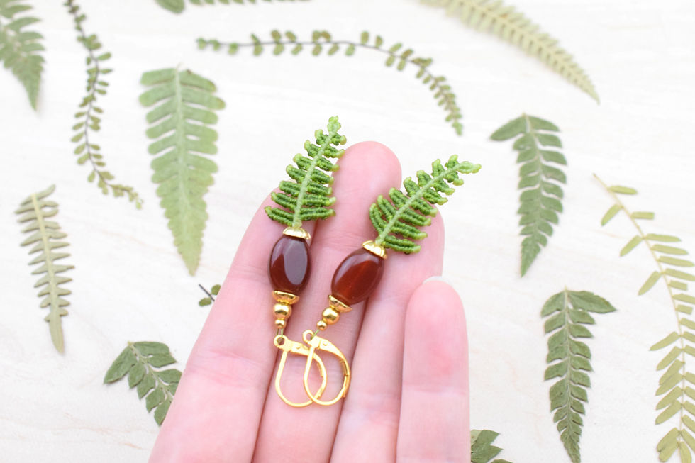 Miniature : Boucles d'oreilles - Petite fougère et perles d'agate