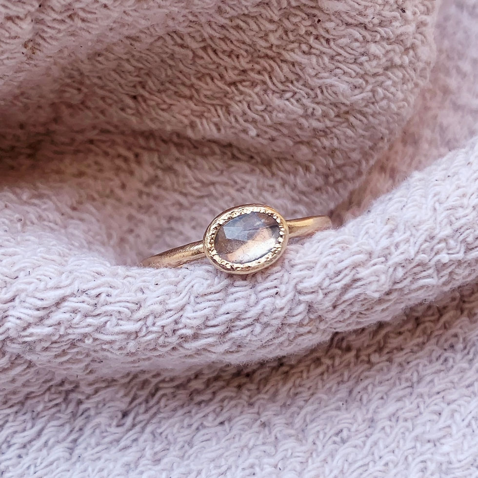Miniatura: Pale Blue Sapphire Ring