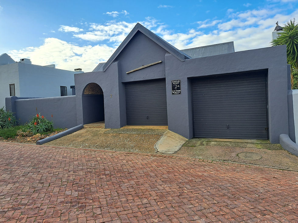 CHARMING TOWNOUSE IN SECURE COMPLEX