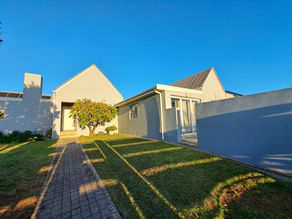 Modern Family Home with One-Bedroom Flat