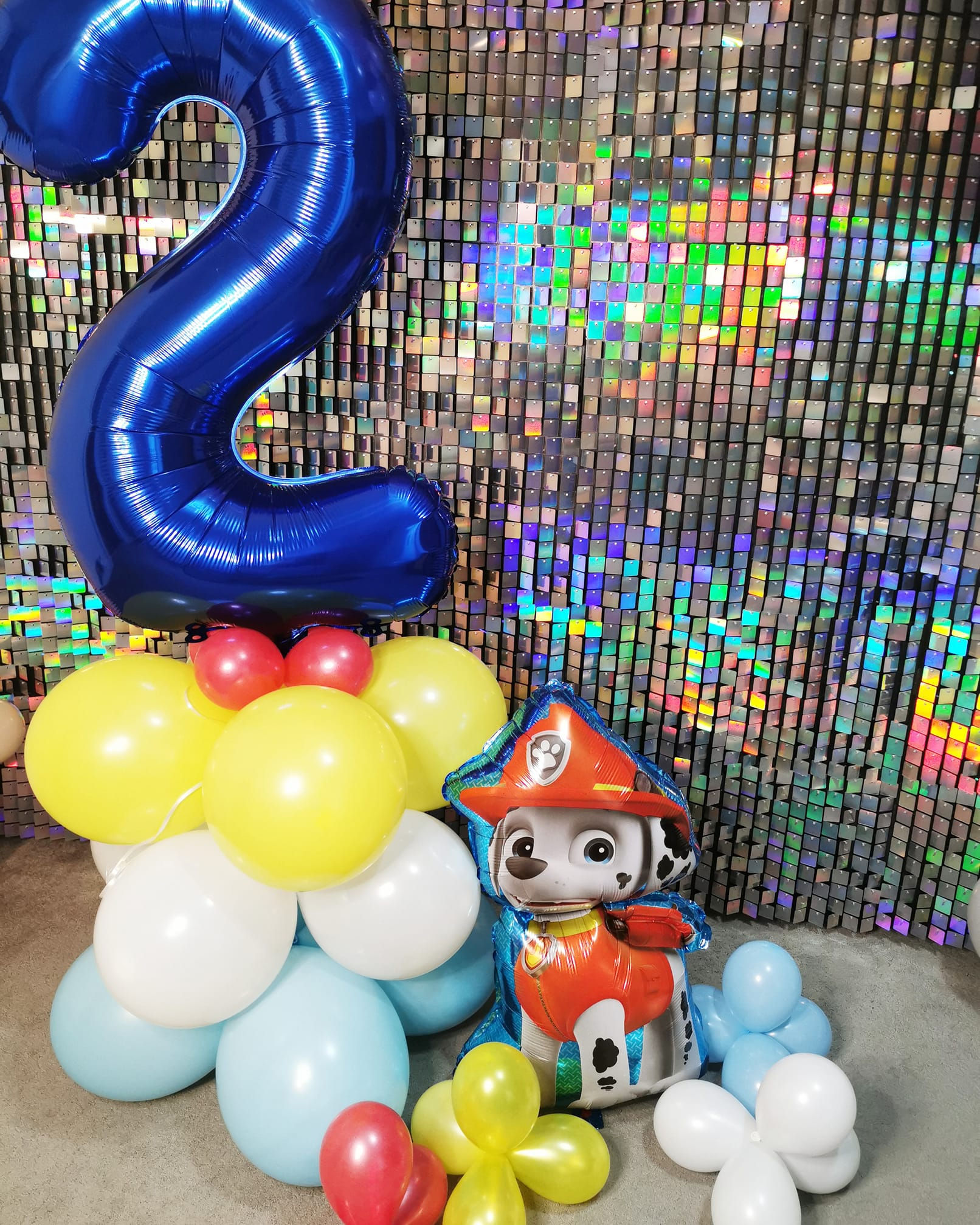 Paw patrol numer tower and character